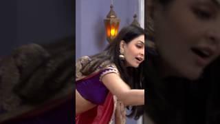 #shorts #shubhangiatre #short #navel #viral #trending #cleavage #shortvideo #ytshorts #ytviral ️