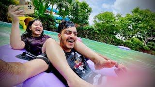 Masti karne Water Park aagye  Lekin doobte doobte bache 