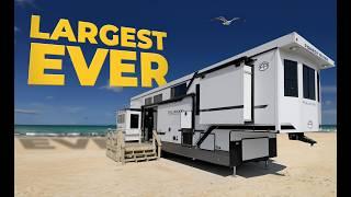 BIGGEST Destination Trailer EVER Made is a 530 SQ FT Palace! | 2025 Heritage Glen Roost43