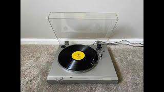 Akai AP-B110 Record Player Turntable