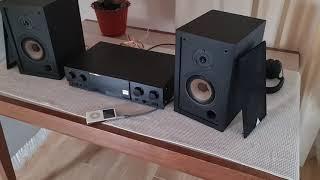 Цікава акустика Mini High End Hifi Triangle Titus E підсилювач Marantz PM-35 Stereo Amplifier