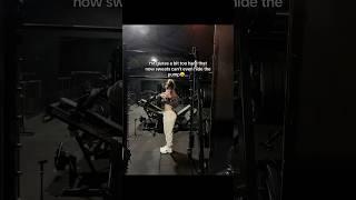 GLUTE GAINS in JOGGERS Glute GAINS standing STRAIGHT #bulk#glutes #gluteworkout #bulking #gymrat