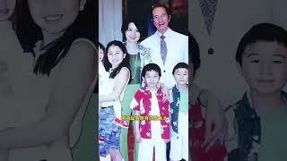 这是何鸿燊和四太梁安琪母子多年前的全家福