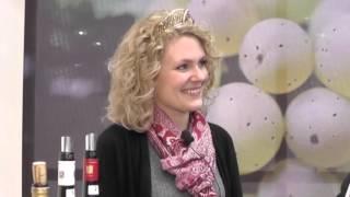 Deutsche Weinkönigin auf der ProWein 2015