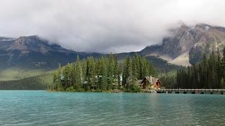 Emerald Lake Lodge (Canadian Rockies): review (could be much better)