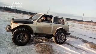 Off Road нивы на снегу. 31е против 35х колес. Silverstone 31e