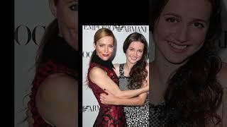 Leslie Mann and her 2 beautiful daughters ️️ #love #family #lesliemann #celebrity