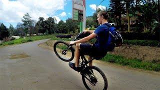 Nature Boy in his natural habitat | Mountain Biking in Kijabe, Kenya