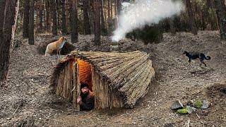 Building a Warm and Cozy Survival Shelter from Waterproof Reeds