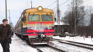 Электропоезд ЭР2Т-7115 на ст. Торнякалнс / ER2T-7115 EMU at Tornakalns station