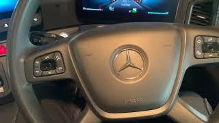 I review the new interior on a 2021 Mercedes actros! what do I really think to it? Is it any good?