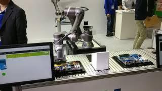 iREX 2017 - Techman Robot - TM5 - DRAM Insertion