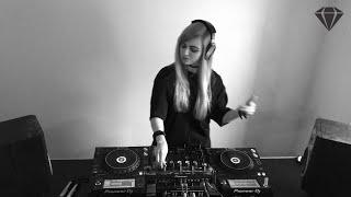 Luxia - Live Techno Home Session 2019