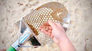 GOLD in my Scoop + Missing Item Returned to Owner! (Beach Metal Detecting)