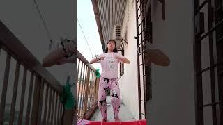 Hello guys ##zoe yi #yeah  new dance 