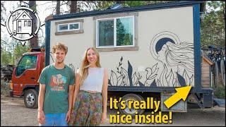 Cute tiny home built inside of a box truck (budget: $14k)