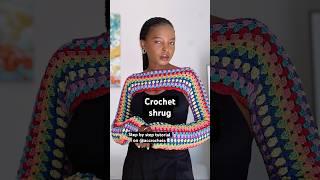 Scrap Yarn project - Step by Step crochet schrug tutorial available on @accrochets  #crochet #shrug