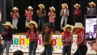 Miles ave elementary school... Baile multicultural 2019