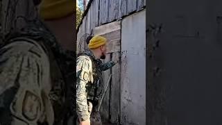 ИЗБА В ЛЕСУ ОКАЗАЛАСЬ... #изба #поход #находка