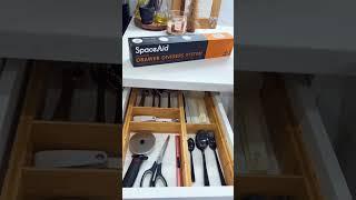 We help you get organized, one drawer at a time.
