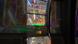 Поймали коней в оффлайн Казино / Malaya Casino #shorts #заносы