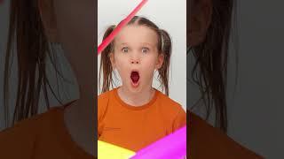 Red Light Green Light Challenge with Vania Mania Kids
