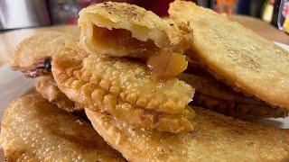 HOW CAN YOU MAKE DELICIOUS FLAKY FRIED PIES THE EASY QUICK WAY?/OLD SCHOOL FRIED PEACH  PIES 