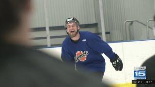 Komets forward Dennis Kravchenko starred as young Matt Damon in "Stuck on You"