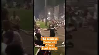 What a mighty present of the Holy Spirit. At the mention of the name of Jesus every knee shall bow.