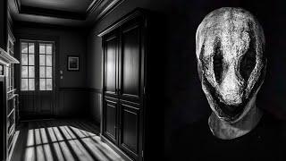 Something is hiding in my house and using my own voice | HORROR BOOKS & LOOKS