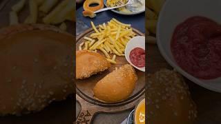 Beef Burger : Axmad Oltin Jo'ja |Tashkent | Uzbek Food @culturekrouz