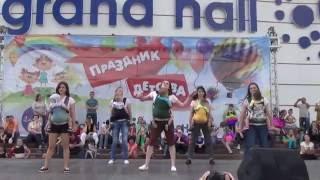 Как зажигают мамы в декрете. Кишинев 2016
