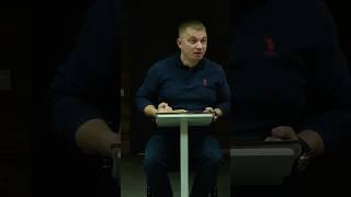 Красивый или ржавый автобус??? #фигура #фон #проповедь #собрание #реабилитация