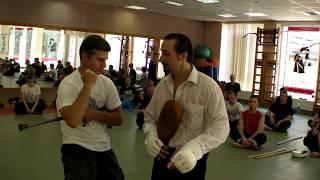 Striking with fist in Extreme Fight Yuri Kormushin