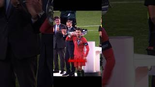 Ronaldo sigma reaction on trophy