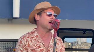 Tyber and Pete from The Dualers - Mr Penniless