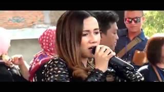 UUT SELLY   DITINGGAL RABI   RAS DANGDUT LIVE DI LAPANGAN Pucang Magelang