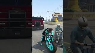 Super Bike Vs Scooter In GTA 5 #gta5 #shorts #superbike #racing