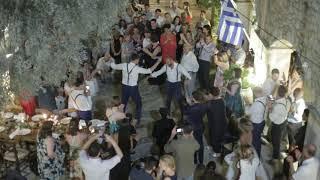 Greek traditional music by atempo music band with dance show-2