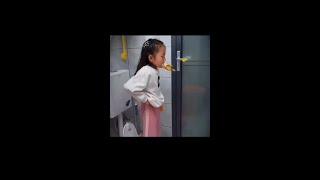 Commentary on a human full-level kid: No-brain teasing and hilarious! Nervous.
