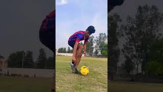 how to shoot power shot while running in football #viral #shorts