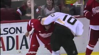 Corey Perry vs Pavel Datsyuk Oct 8, 2010 - Detroit feed