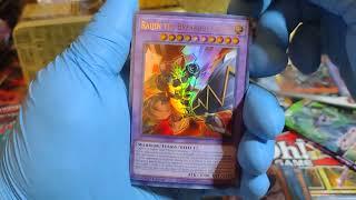 Opening up 2022 tin of the pharaohs gods and you won't believe what I pulled!