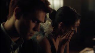 Archie tells Veronica about kissing Betty | Riverdale 5x01