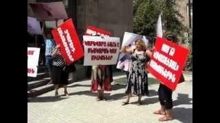 Outside the Courtroom in the Case of Domestic Violence Survivor Mariam Gevorgyan