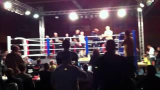 Barry van Dam.. Winaar!! Kickboxgala Nov2011