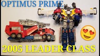 Transformers Review on the 2005 Cybertron Leader Class Optimus Prime!