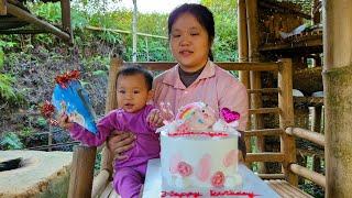 How to Make a Cake with a Bamboo Tube AMAZING and Ex-Husband Buys Laura a Cake for Her Birthday!