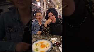 BUKET YILDIRIM VE EMİNE BALCI MASAYIDA YESEYDİNİZ#shorts