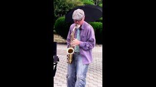 ДУШЕВНЫЙ САКСОФОНИСТ / Saxophonist... #Shorts